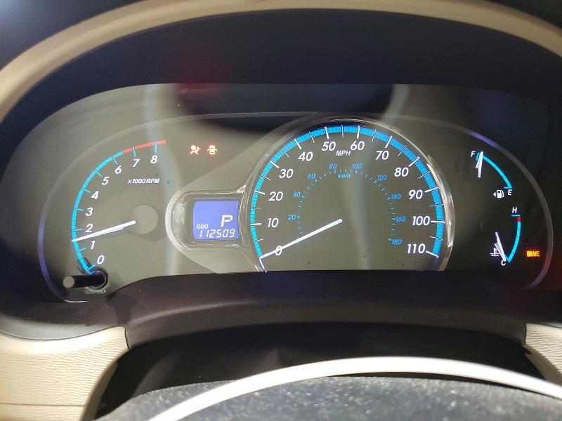 2012 Toyota Sienna xle 8-passenger