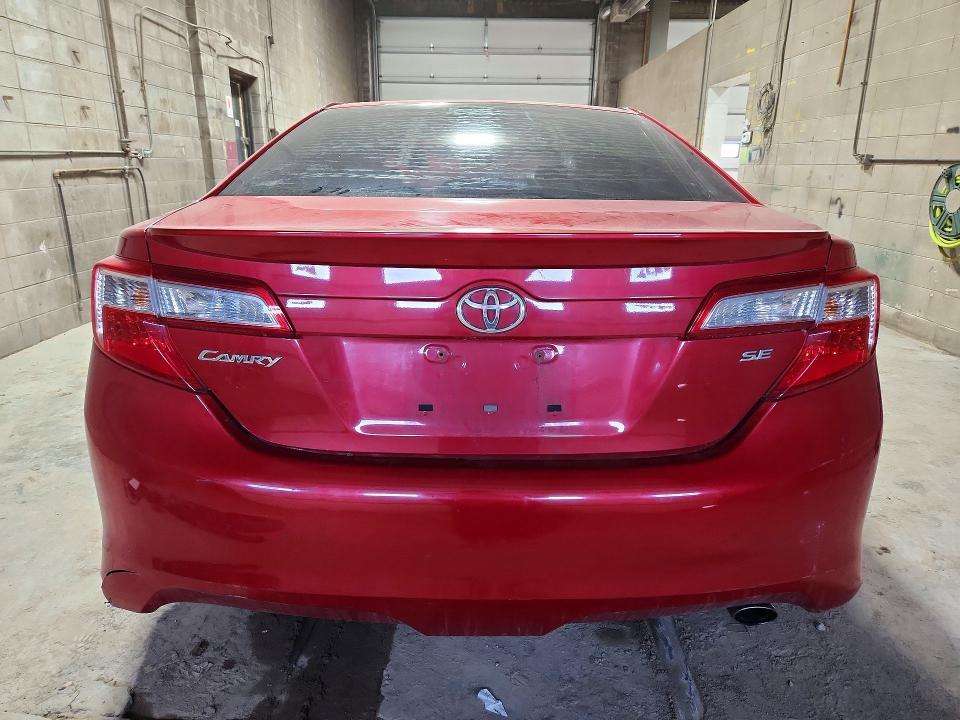 2014 Toyota Camry se