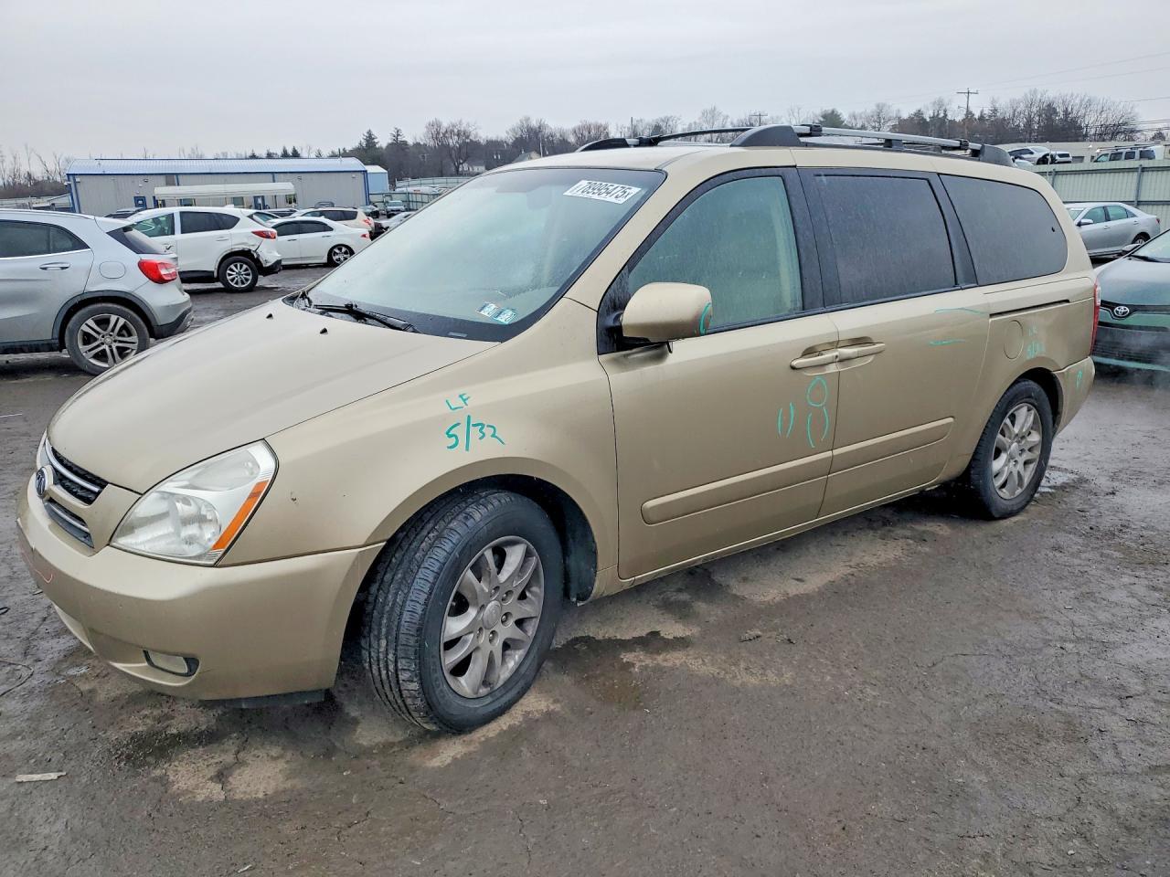 2007 KIA Sedona Base