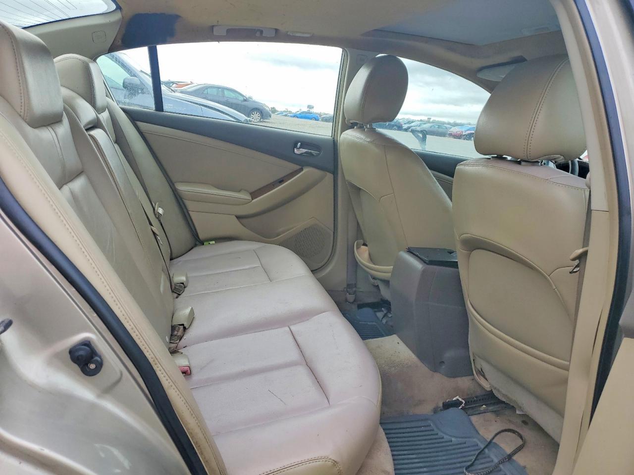 2011 Niss Altima 2.5