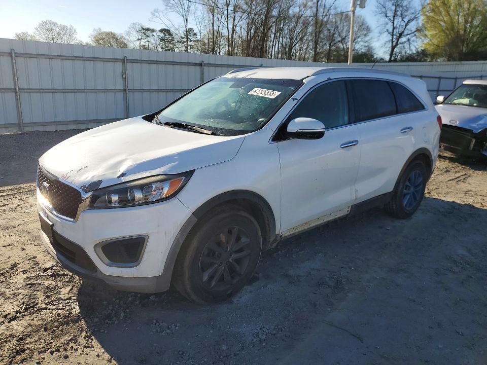 2016 KIA Sorento lx V6