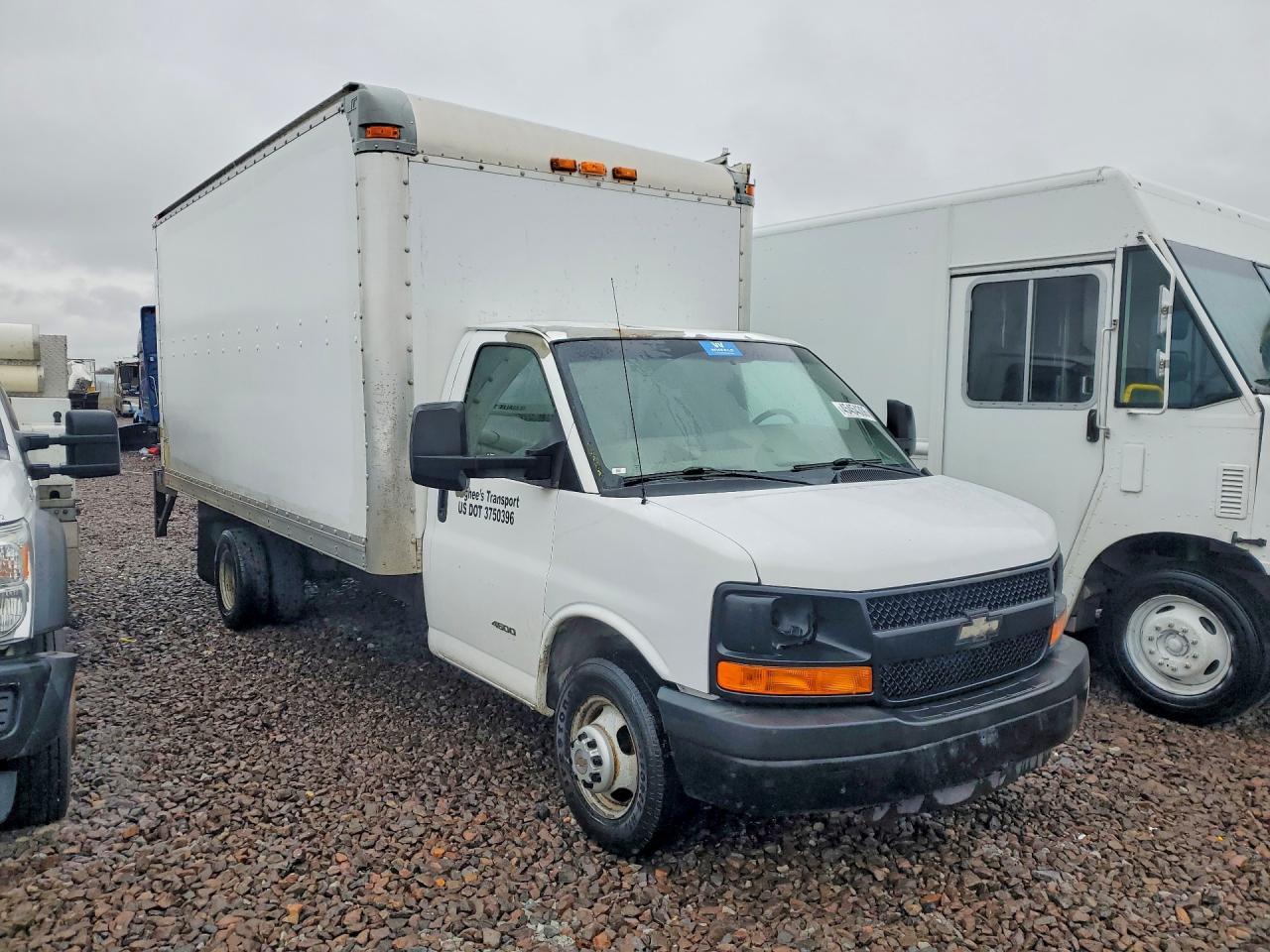2012 Chev Express G4500