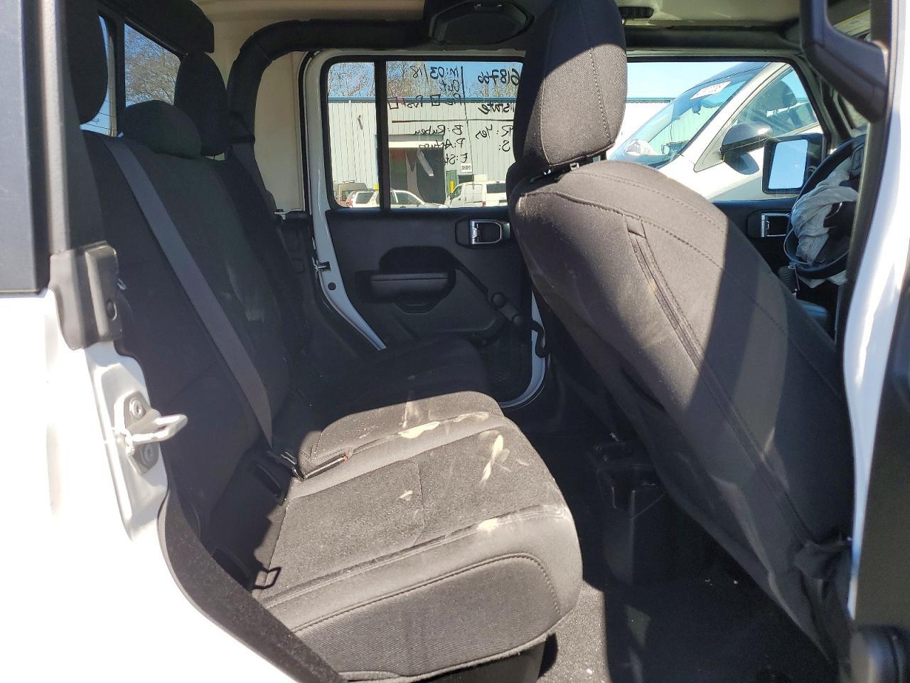 2021 Jeep Gladiator Sport