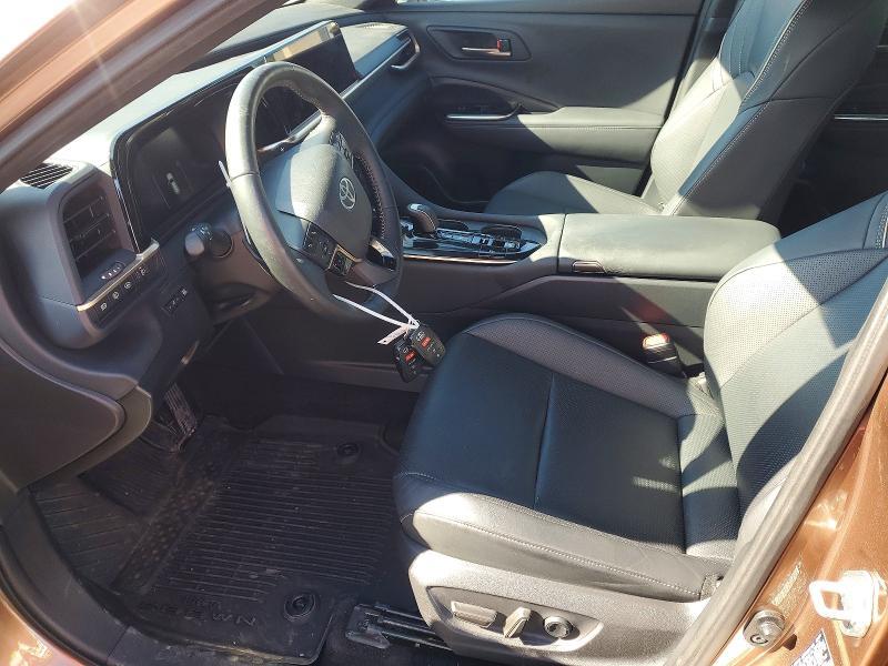 2025 Toyota Crown Signia xle