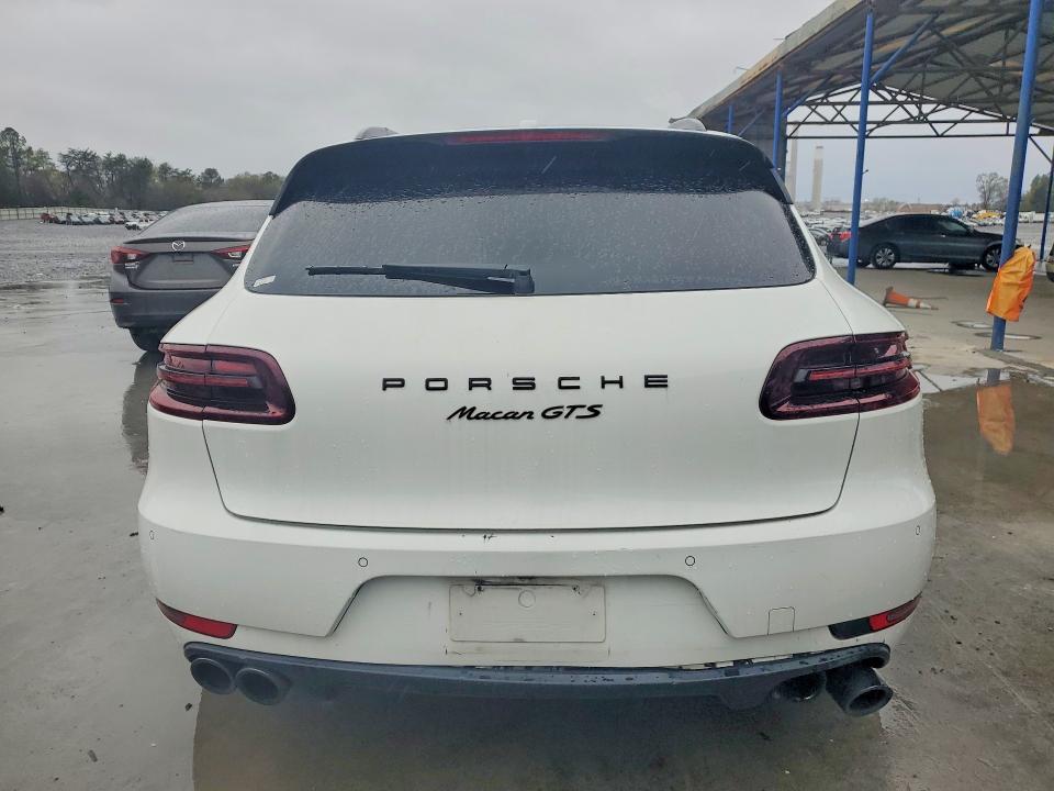 2017 Porsche Macan gts
