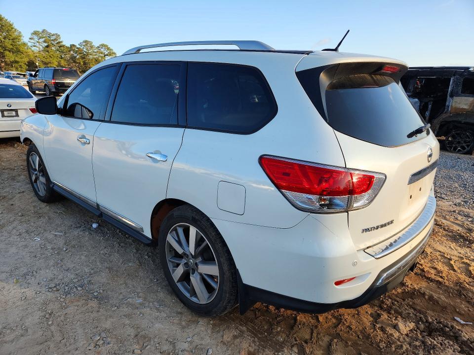 2015 Nissan Pathfinder s
