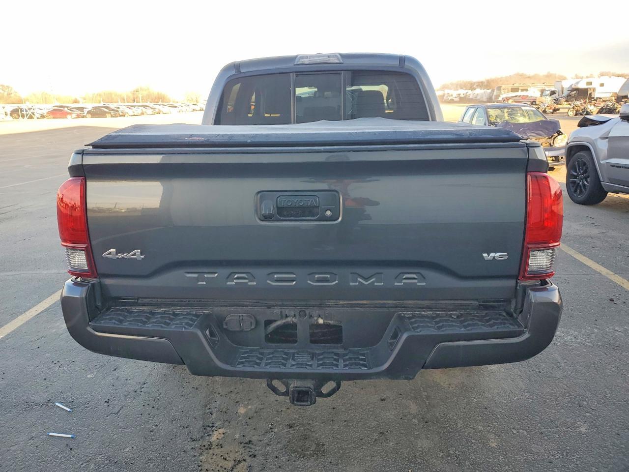 2022 Toyota Tacoma SR V6