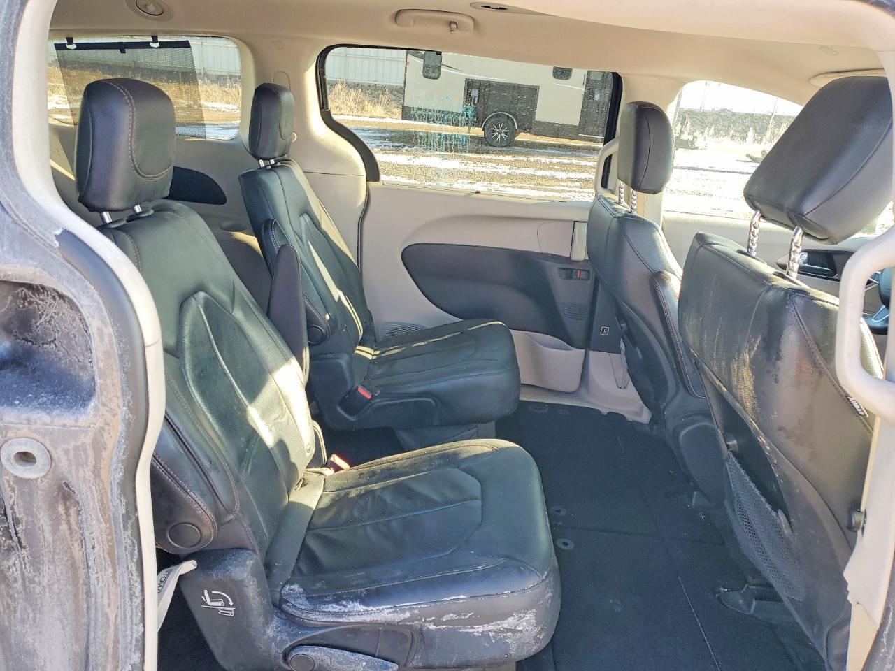 2020 Chrysler Pacifica Touring l