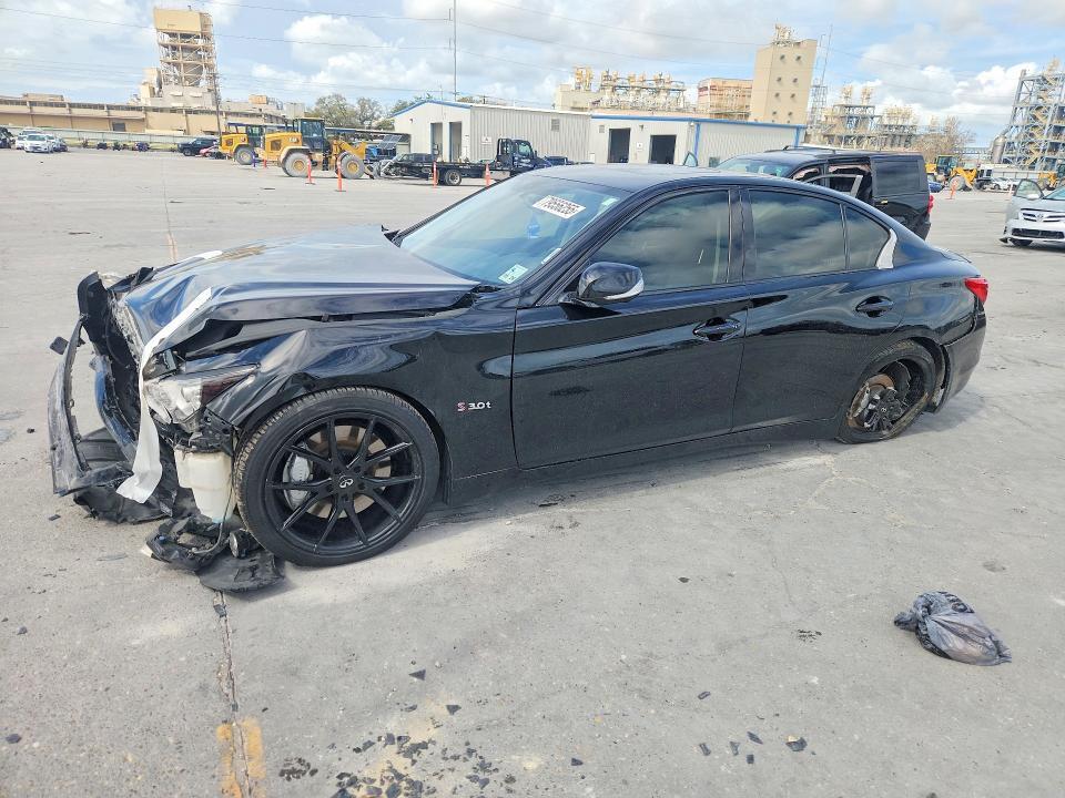 2016 Infiniti 2016 Infi Q50 red Sport 400