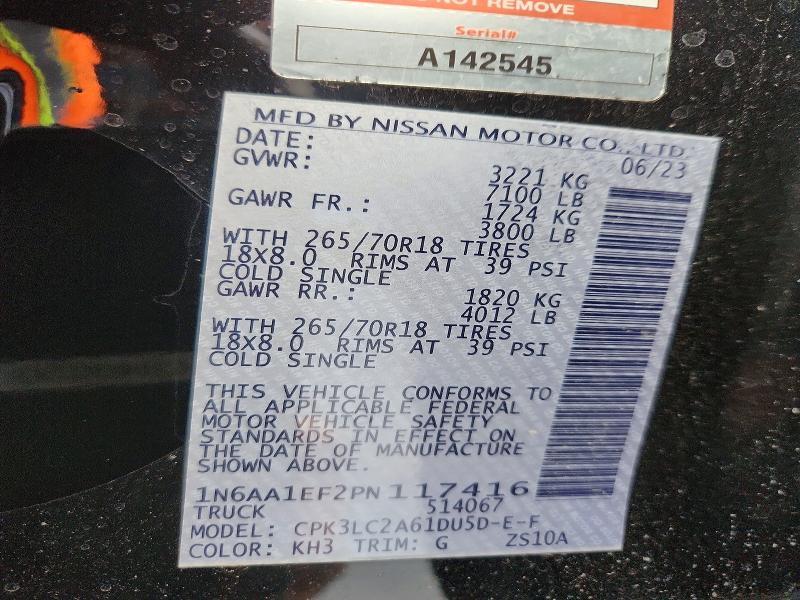 2023 Nissan Titan SV