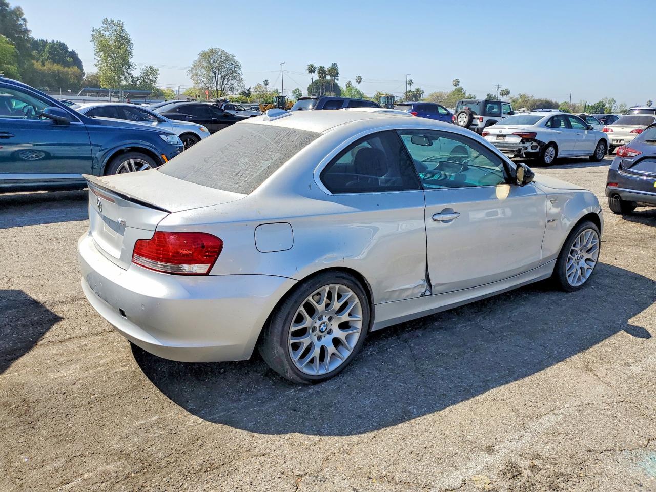 2011 BMW 128 i