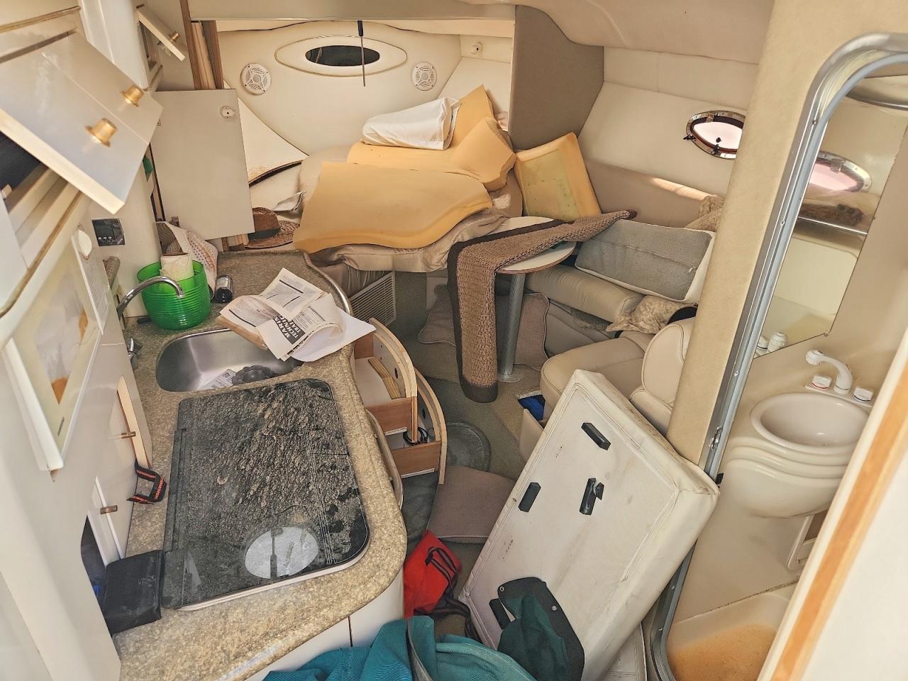 1997 Maxum 3000SCR-Boat