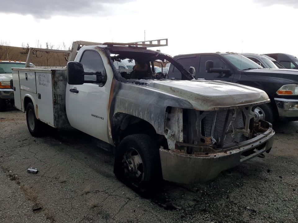 2014 Chevrolet Silverado Utility / Service Truck