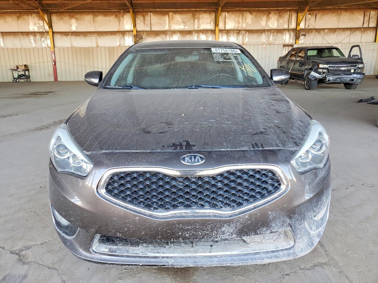 2014 KIA Cadenza Premium