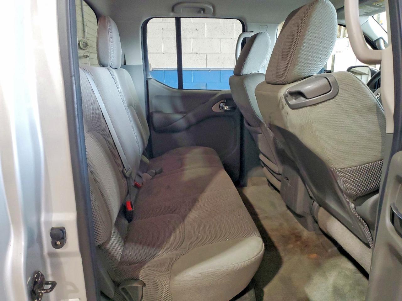 2013 Nissan Frontier S