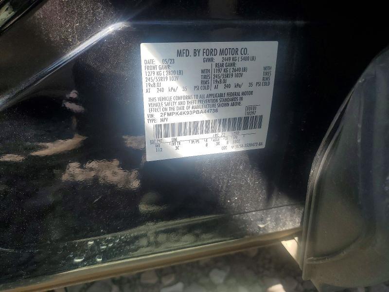 2023 Ford Edge Titanium