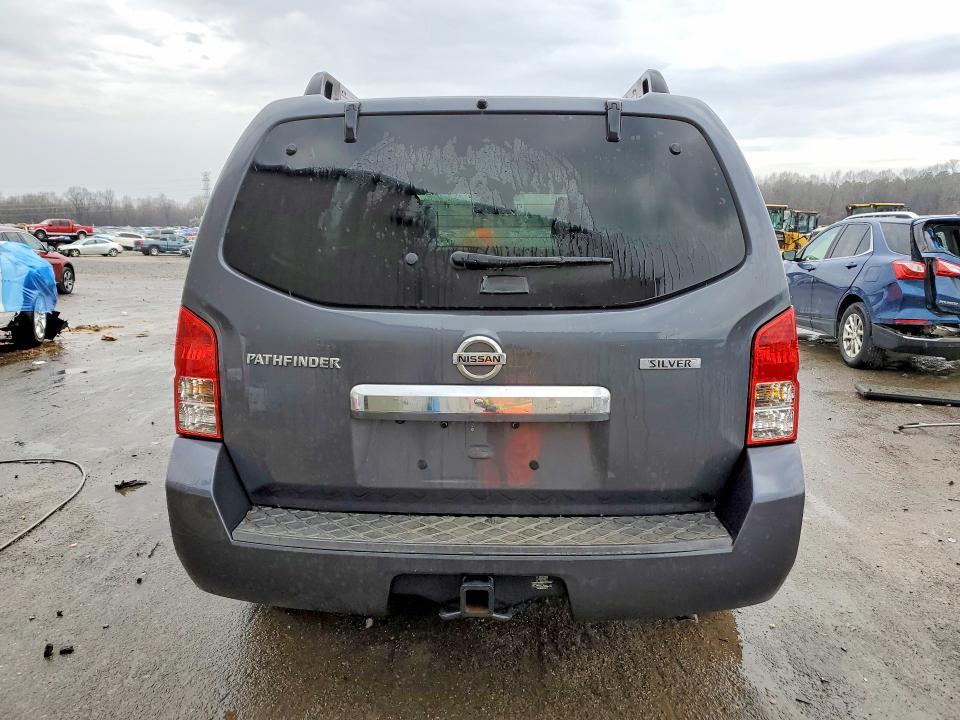 2012 Nissan Pathfinder s