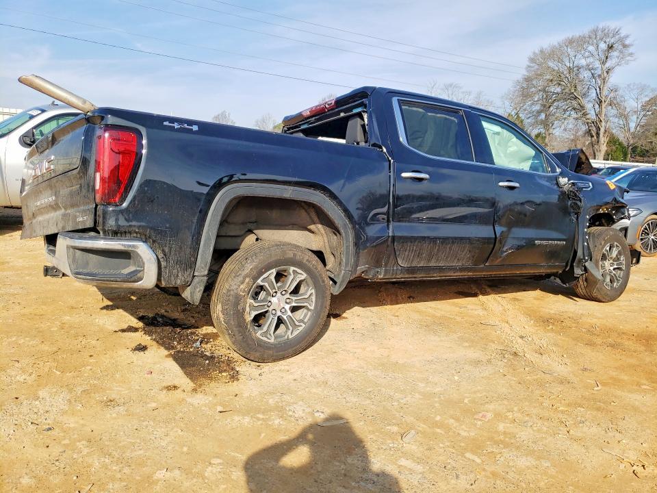 2026 GMC Sierra K1500 slt