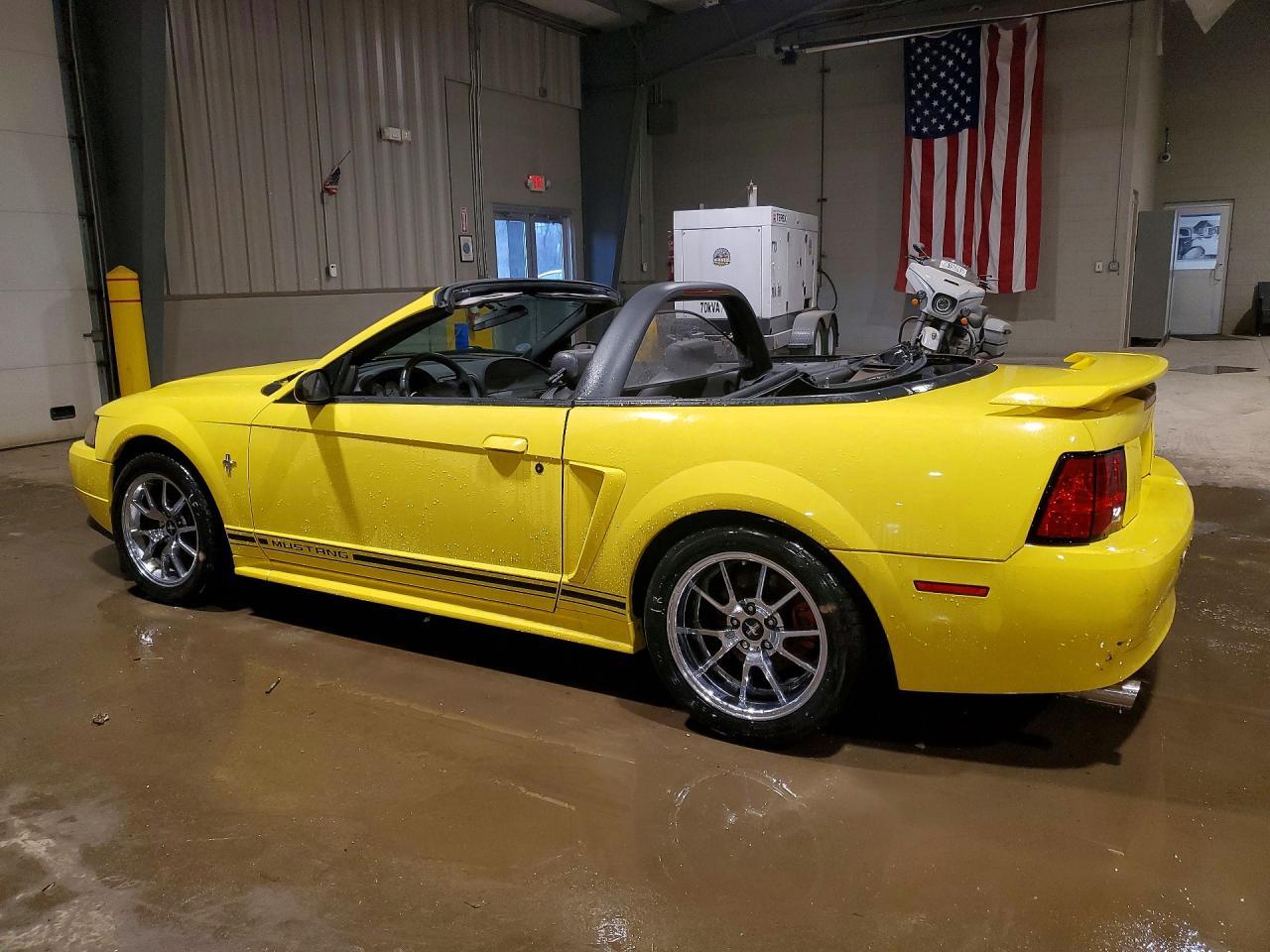 2001 Ford Mustang