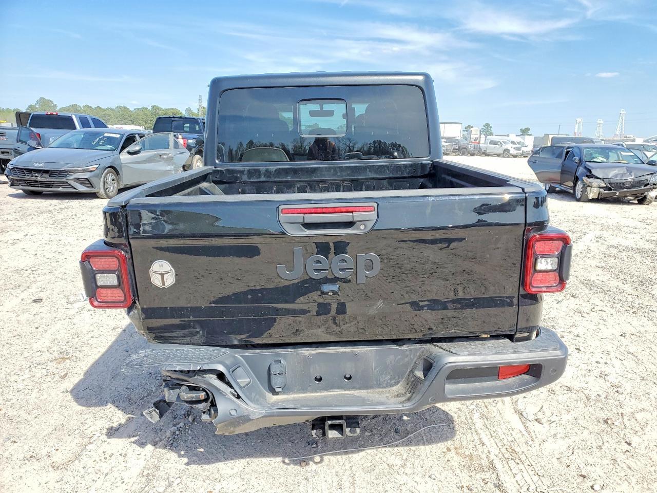 2023 Jeep Gladiator Sport