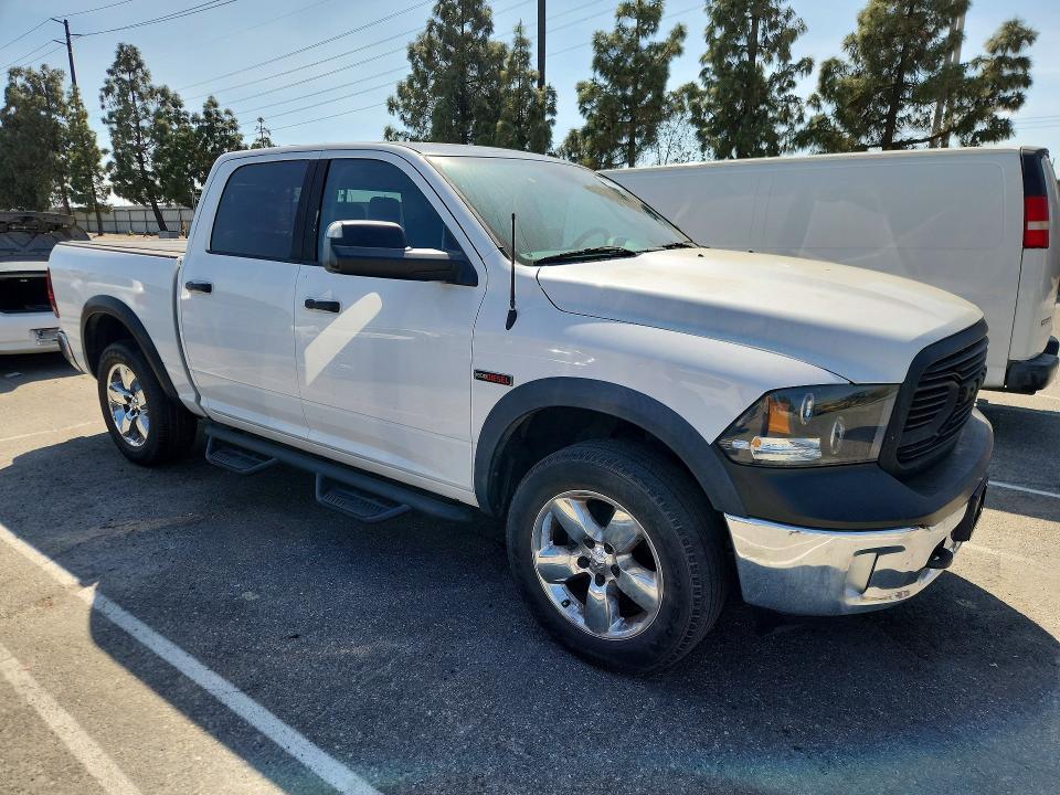 2015 Dodge RAM 1500 SLT