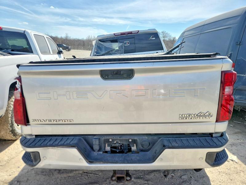 2022 Chevrolet Silverado K3500 High Country
