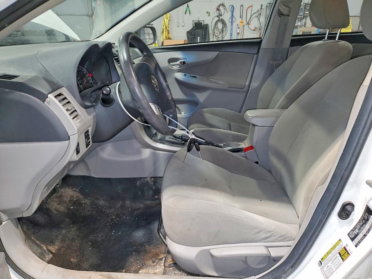 2012 Toyota Corolla l