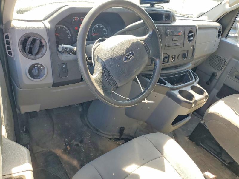 2014 Ford E350 Utility / Service Truck
