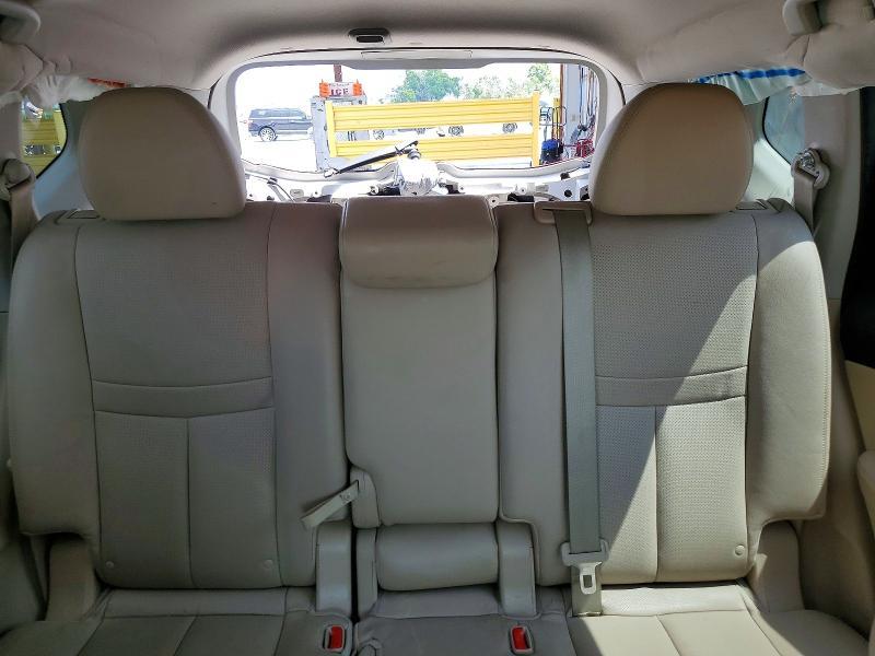 2015 Nissan Rogue sl