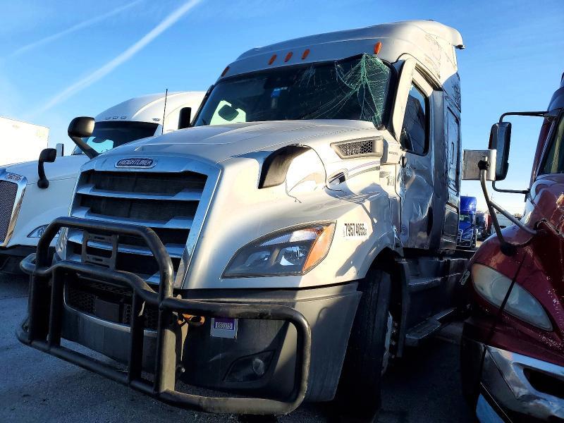 2022 Freigliner 2022 Freightliner Cascadia 116 Semi Truck