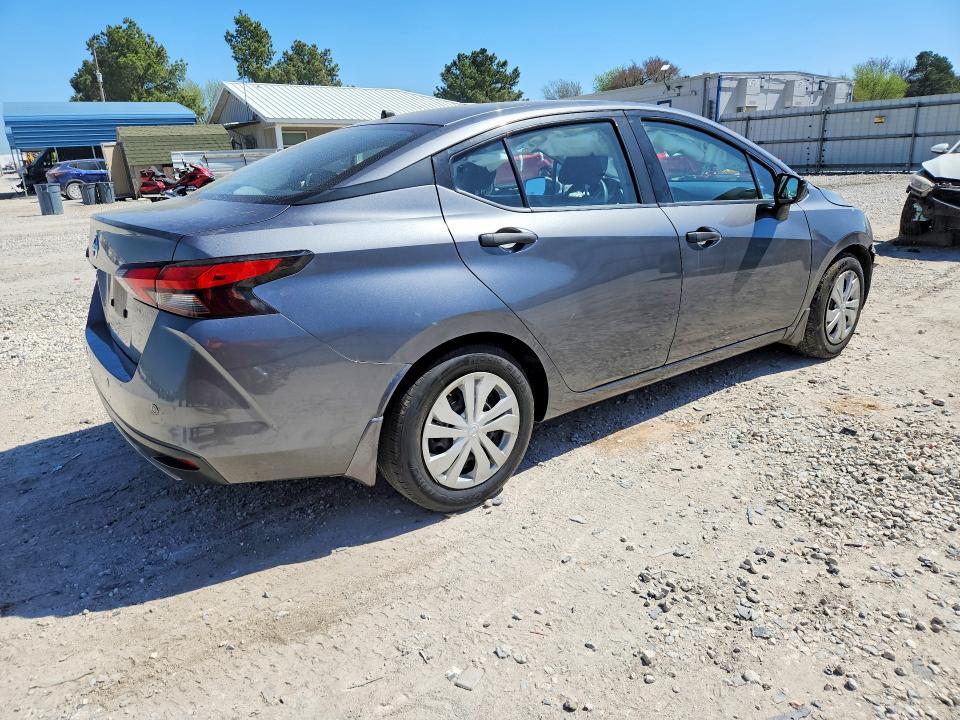2020 Nissan Versa s
