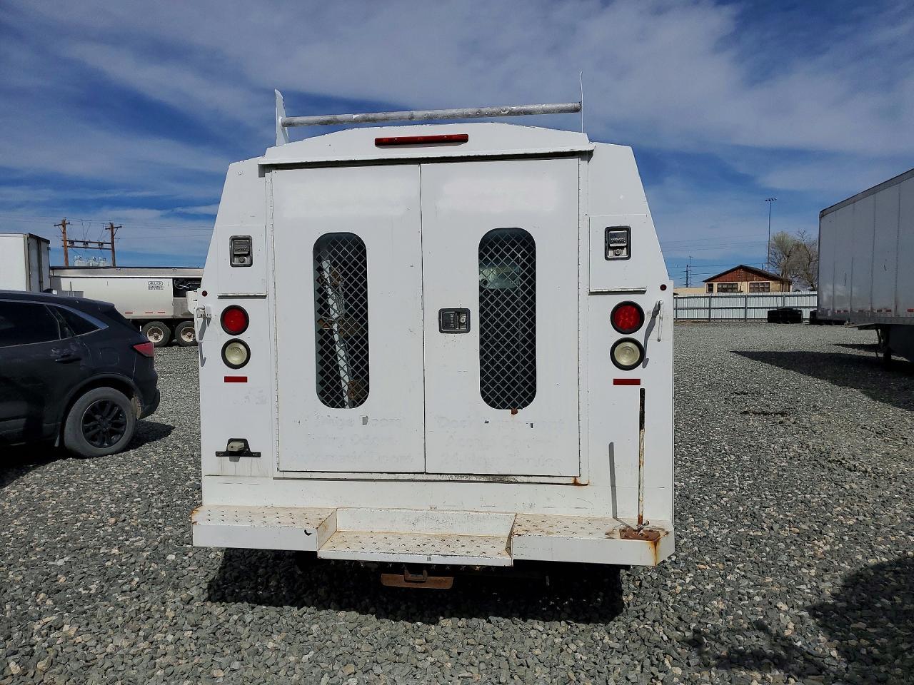 2014 Ford E350 Utility / Service Truck