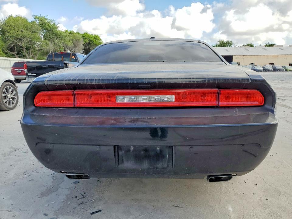 2013 Dodge Challenger sxt