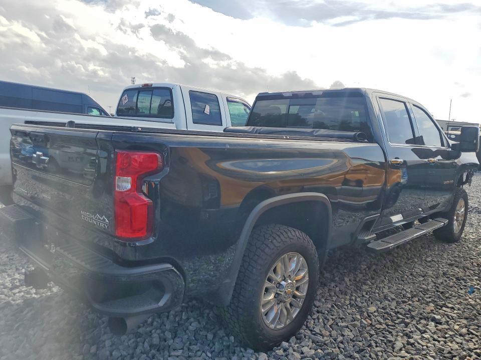 2022 Chevrolet Silverado K3500 High Country