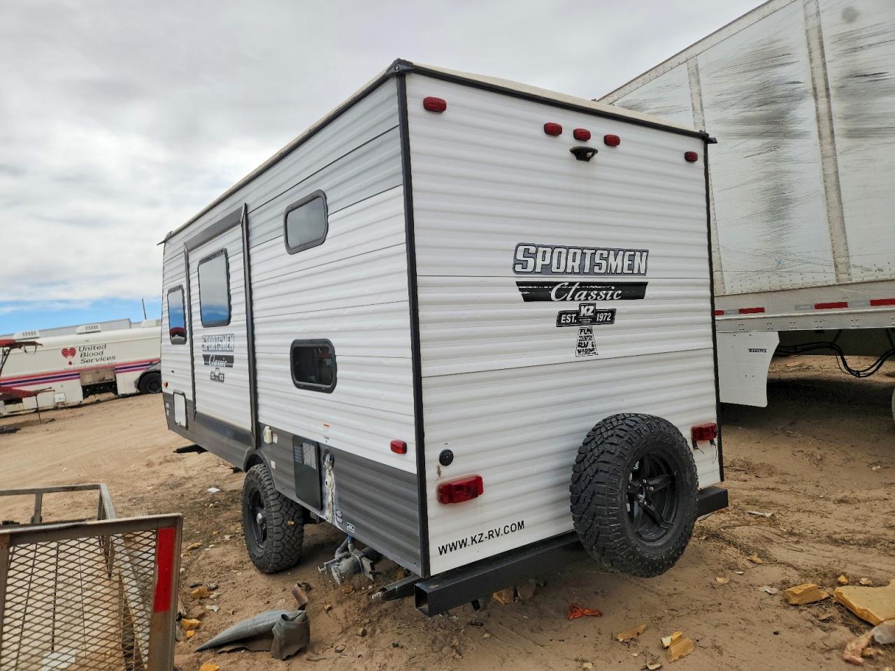 2022 Kz-S 2022 KZ Sportsmen Camper