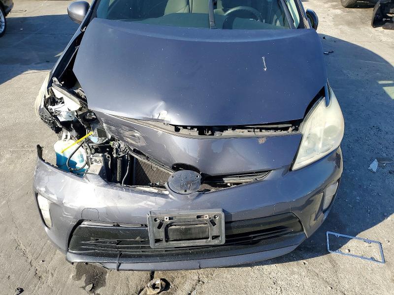 2014 Toyota Prius two