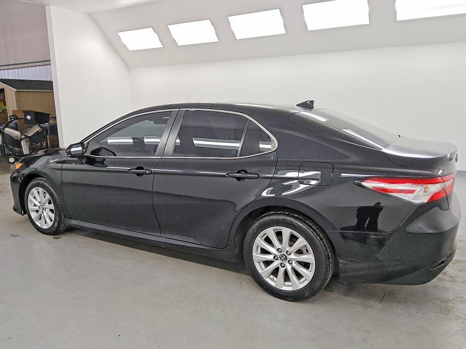 2019 Toyota Camry le