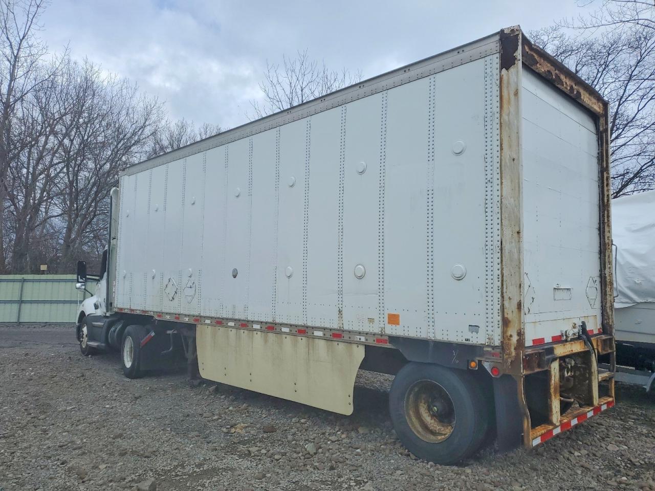2018 Kenworth T680 BOX Truck