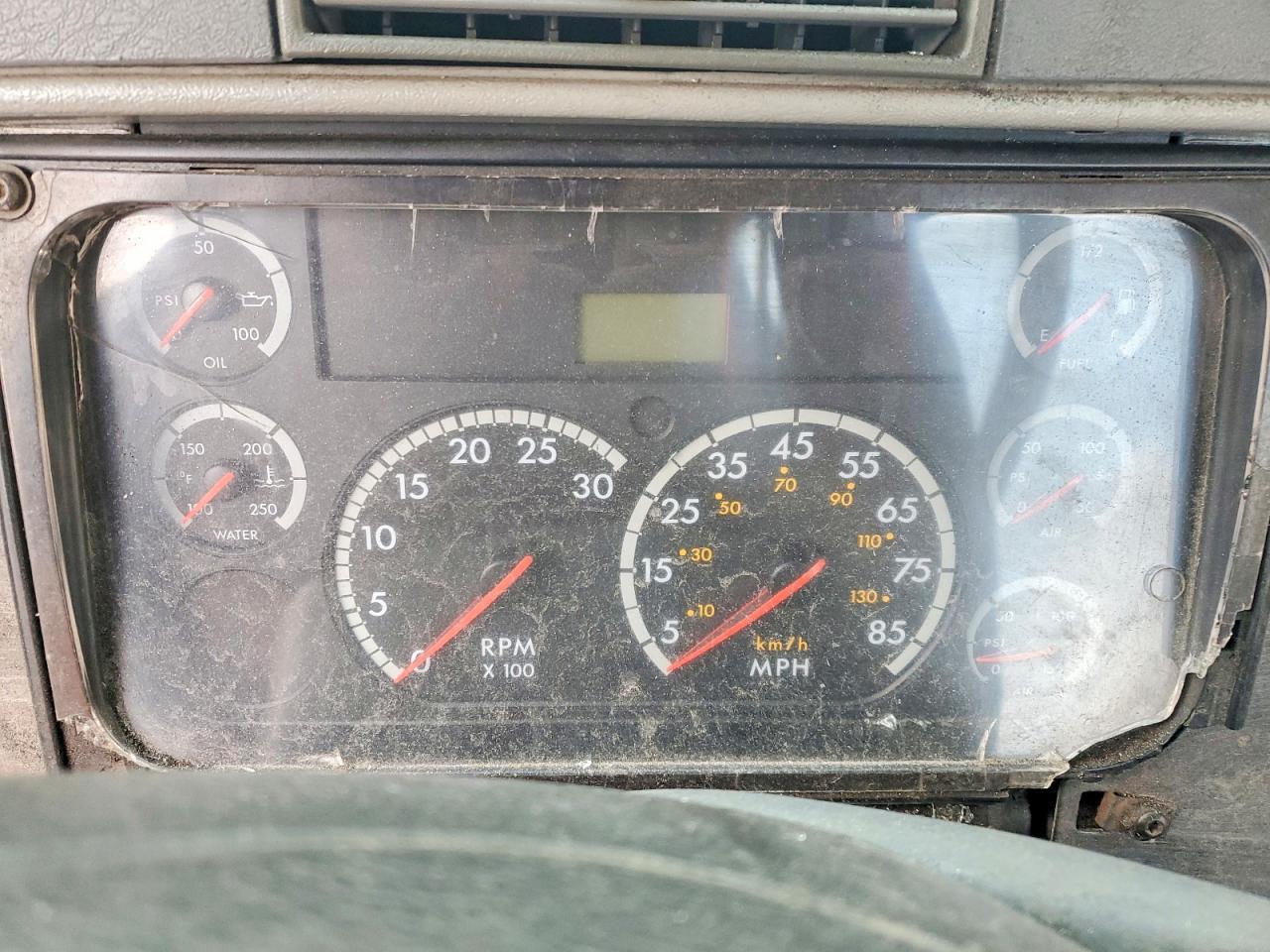 2017 Freightliner Convention Columbia