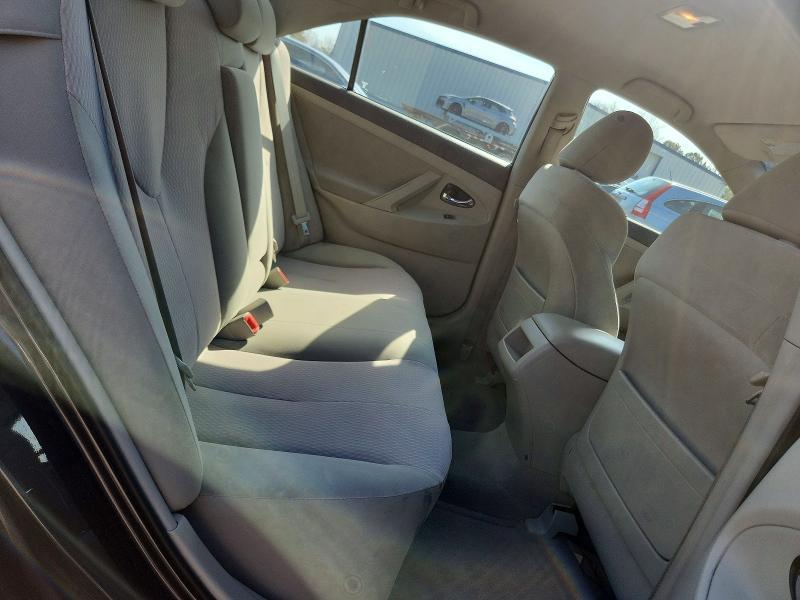 2011 Toyota Camry le