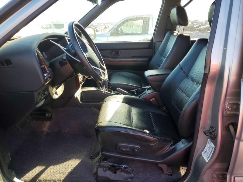 2001 Nissan Pathfinder se
