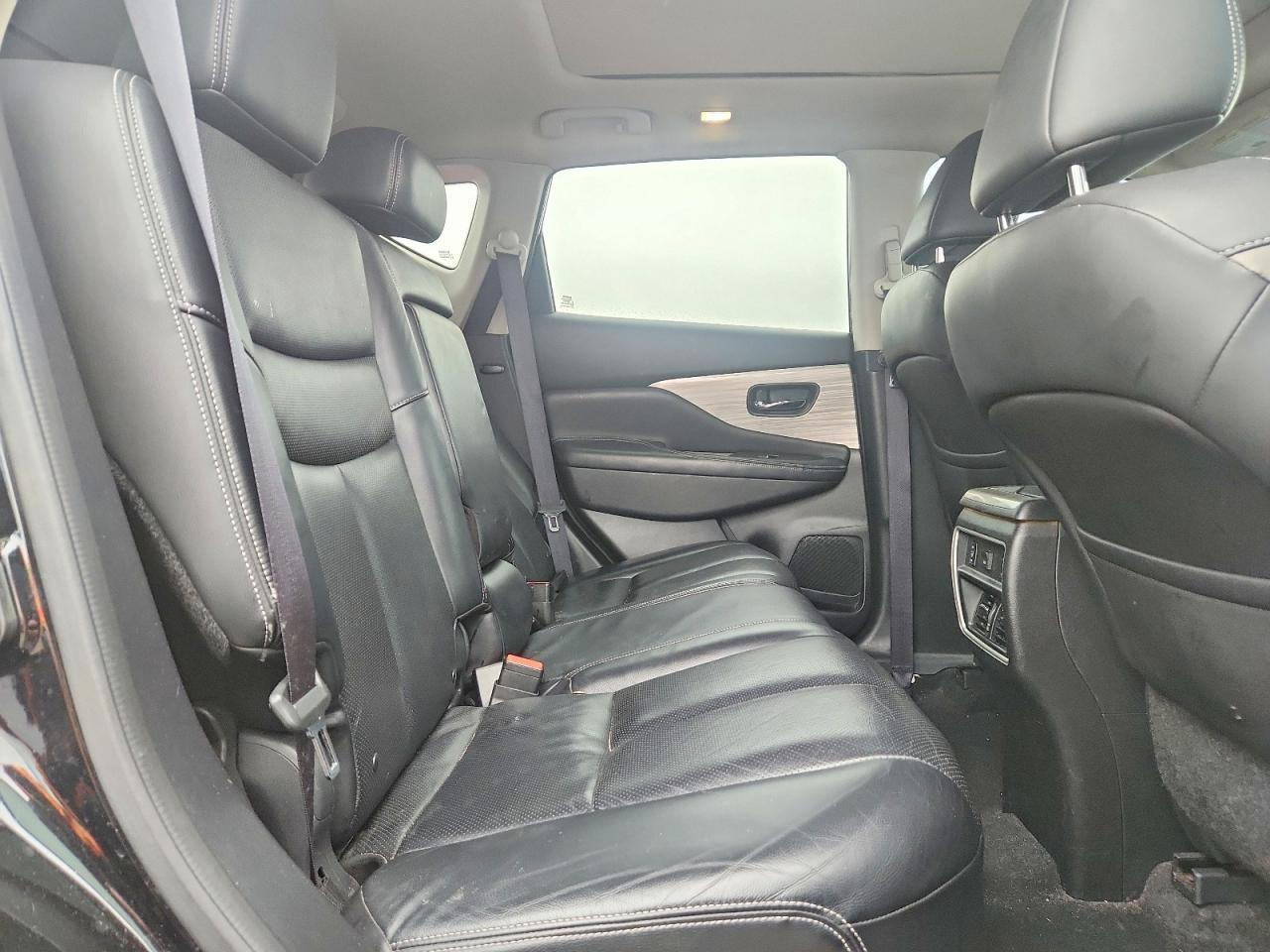 2015 Niss Murano Platinum