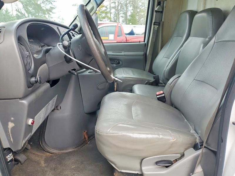 2007 Ford E450 BOX Truck