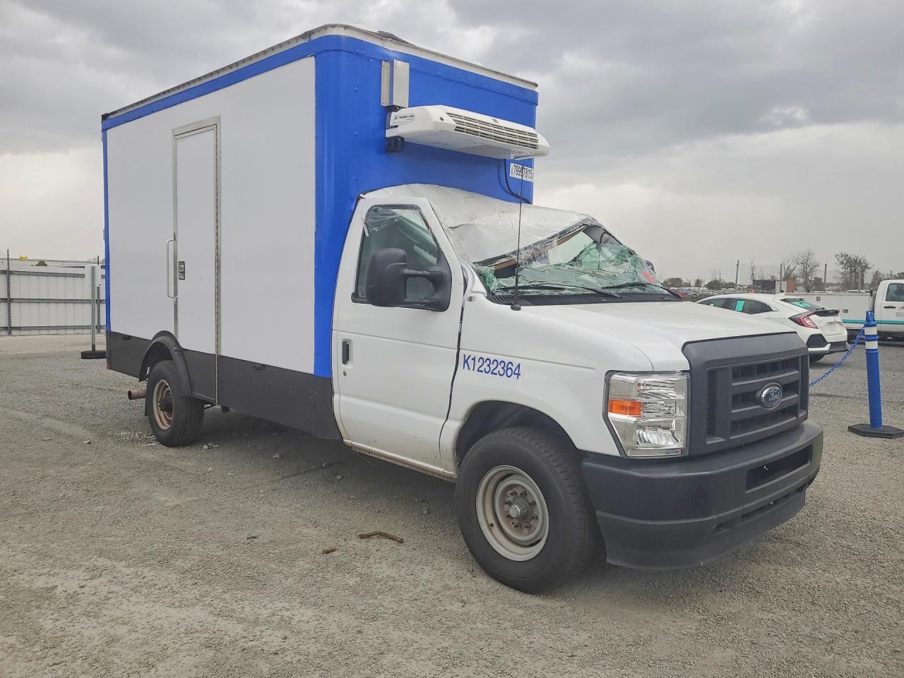 2024 Ford E350 Refrigerated BOX Truck