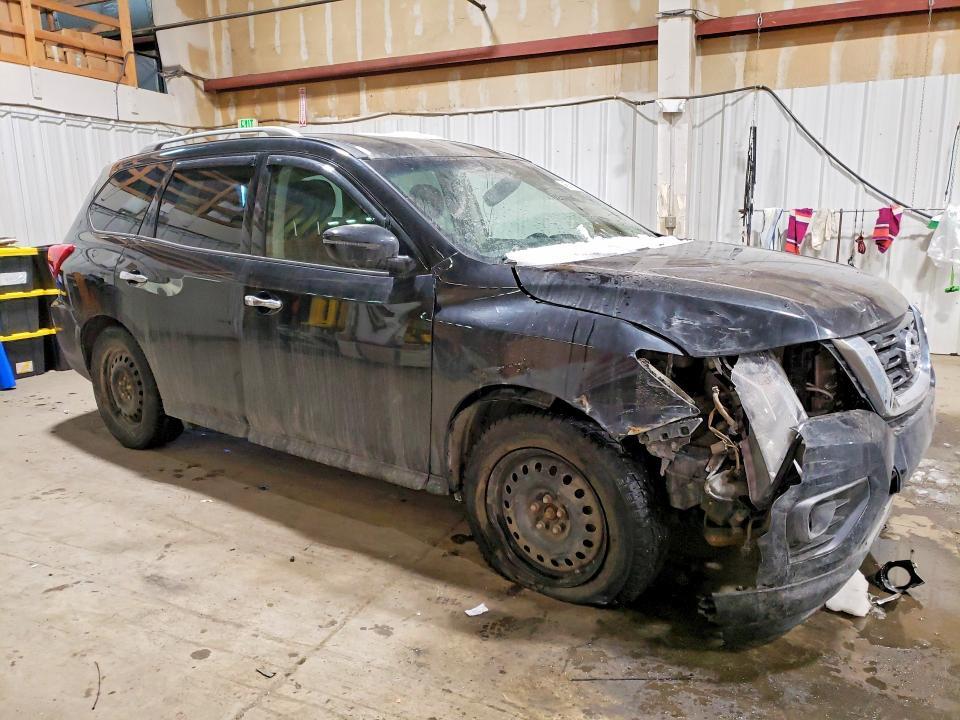 2019 Nissan Pathfinder sv