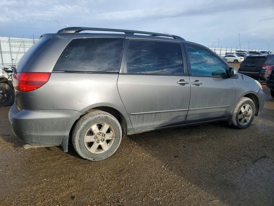 2004 Toyota Sienna ce 7 Passenger