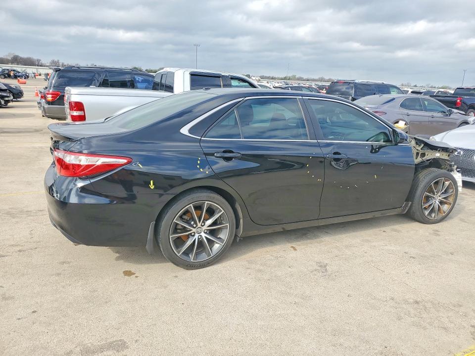 2015 Toyota Camry xse