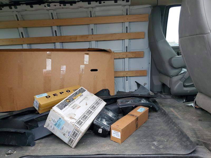 2022 Chev Rolet Express 2500 Cargo Delivery van