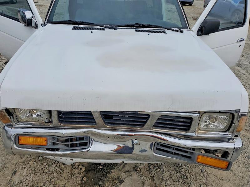 1995 Nissan Truck XE V6