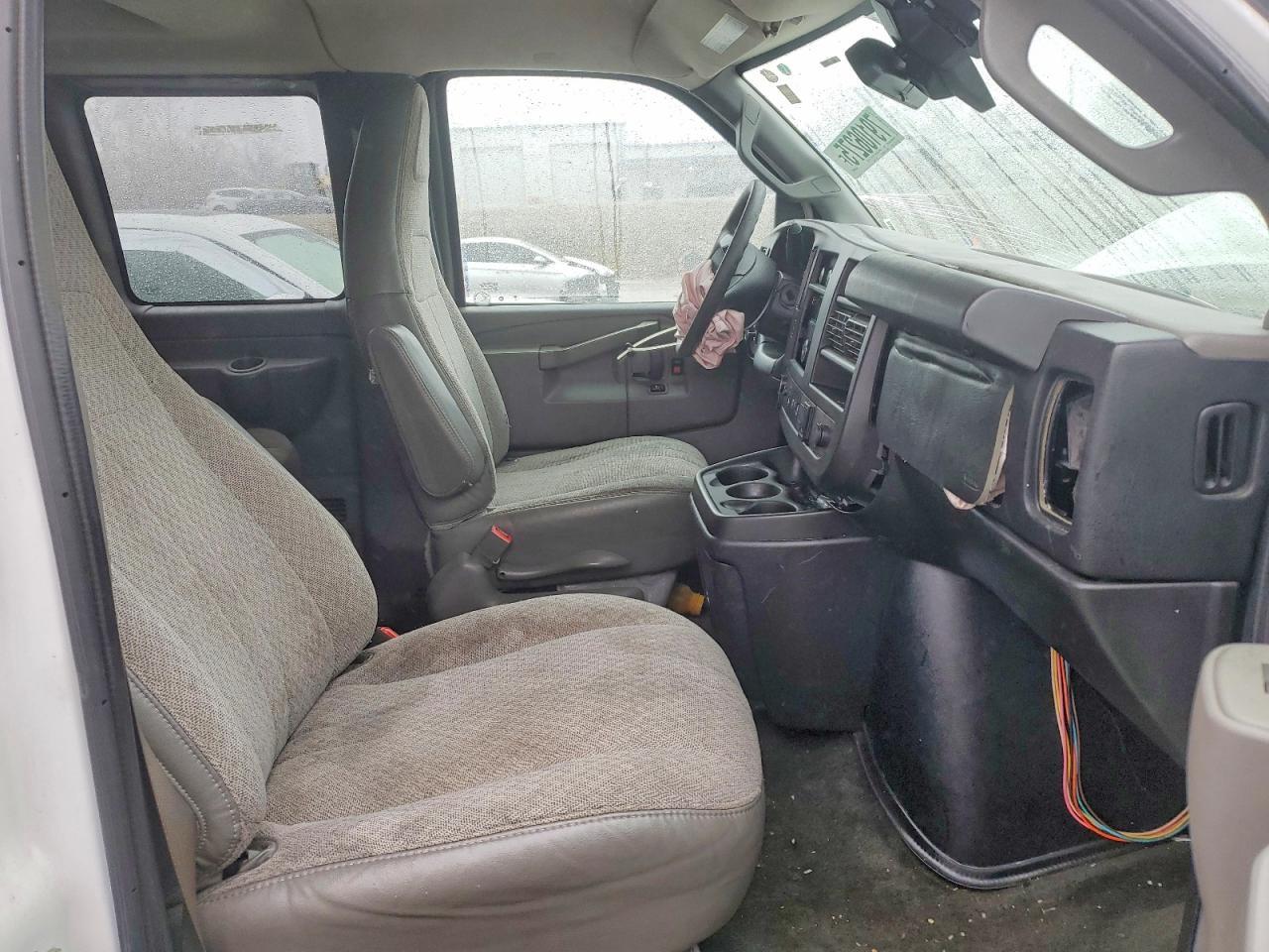2019 Chevrolet 2019 Chev Express G3500 LT